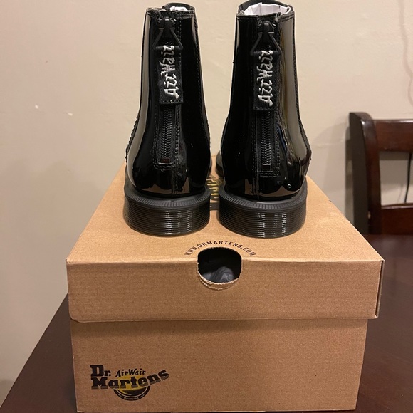 NEVER WORN NEW Doc Martens - Picture 3 of 7